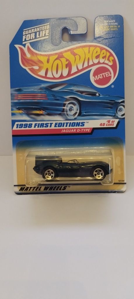 Hot wheels jaguar D type z 1998 r