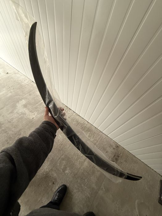 Спойлер Tesla 3