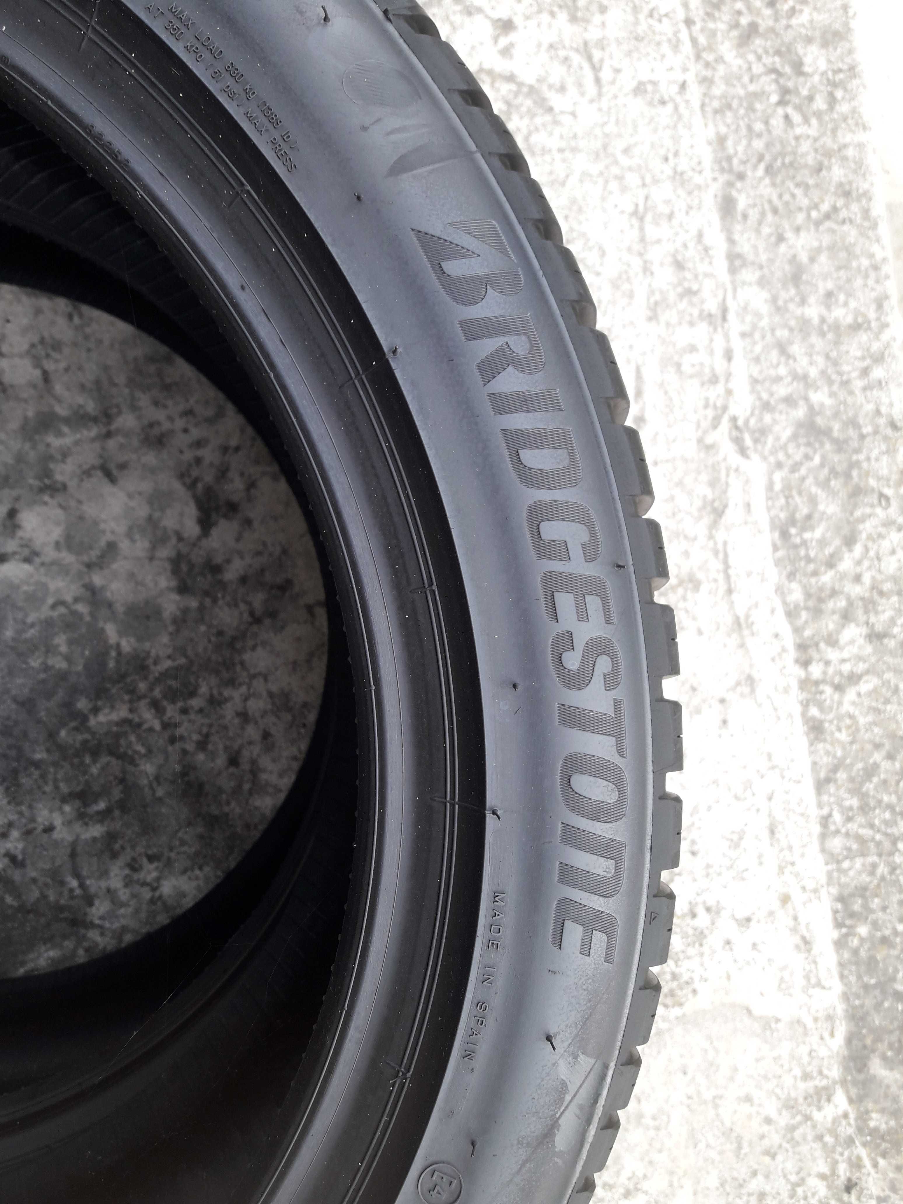 Całoroczne Bridgestone 215/50 R18 8mm