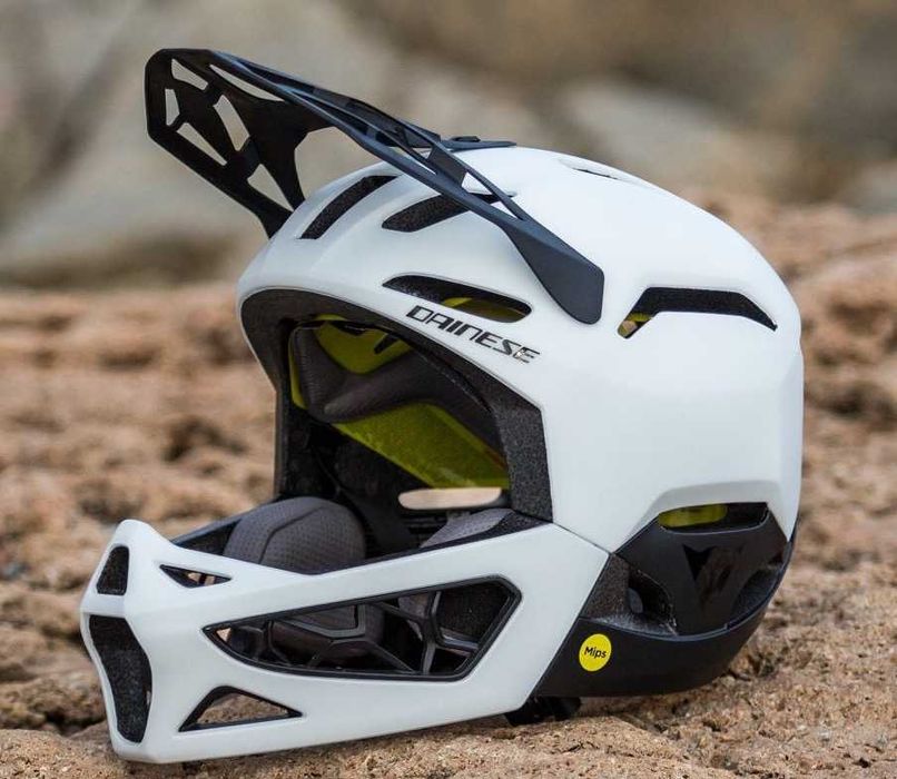 Capacete MTB NOVO Dainese Linea 01 Mips(570gr) 45% Desconto. Tam S-M