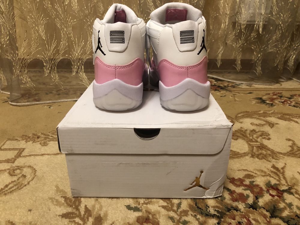Кросівки jordan 11