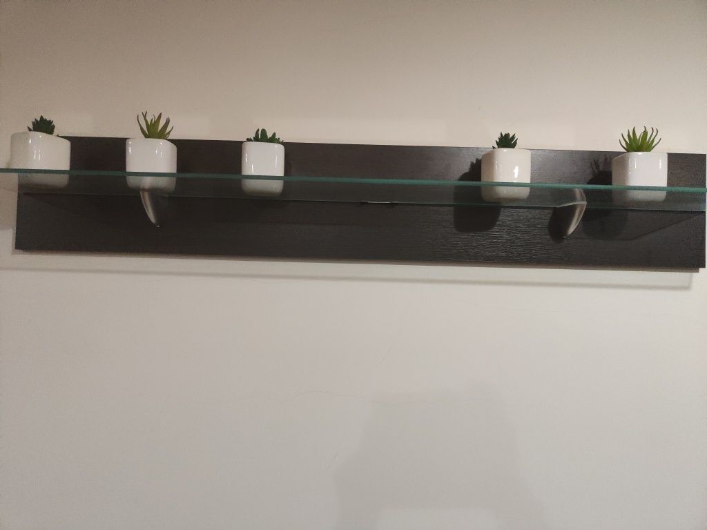 Piękny zestaw mebli do salonu