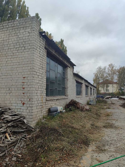 Продам   Комерцiйне виробничо складське примiщення   вул.Дрозда 7