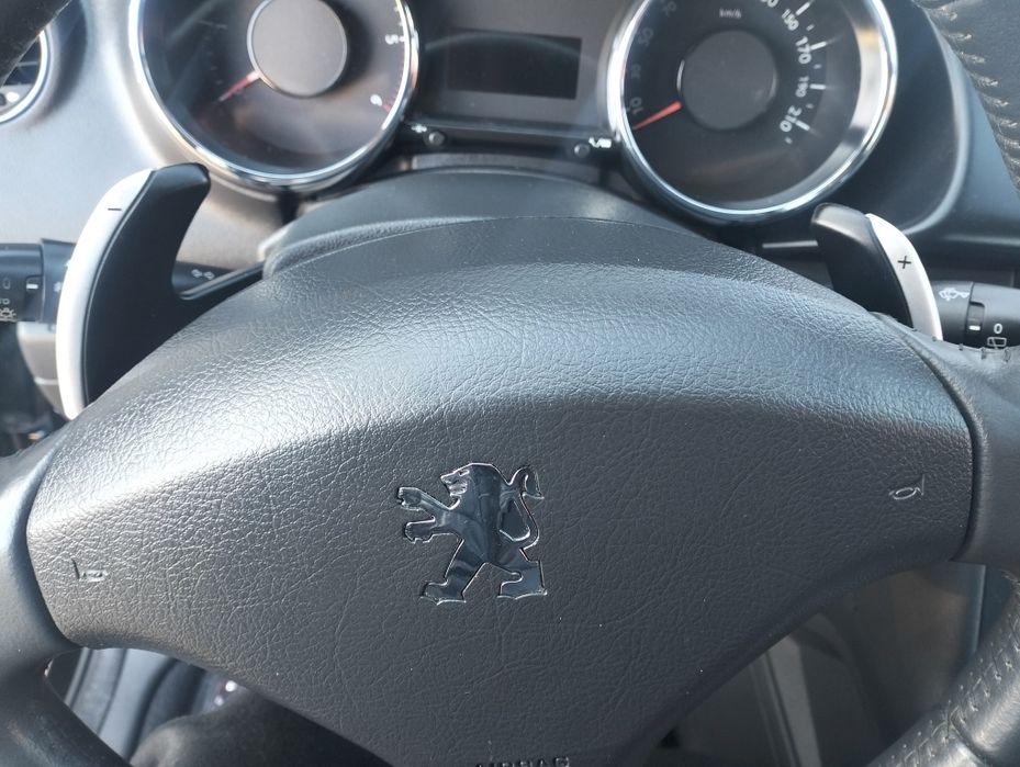 Продаж авто  Пежо 3008.2010 рік.Автомат.