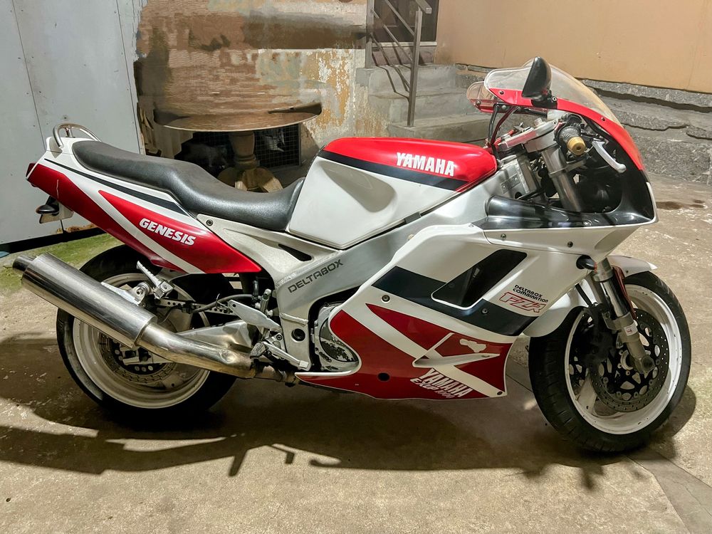 Moto yamaha 1000