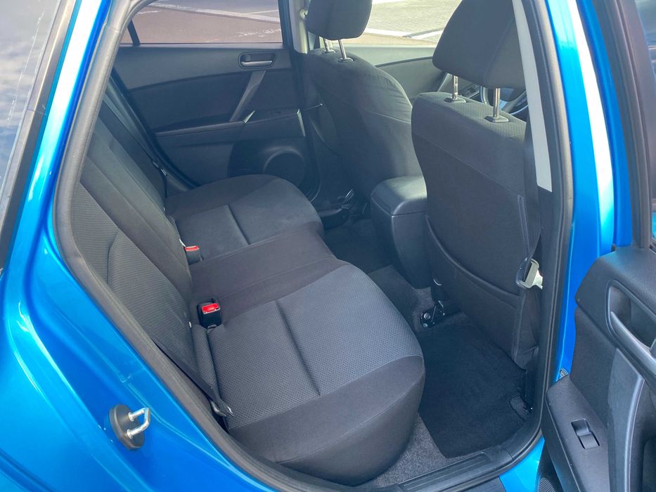 Mazda 3 (автомобіль Ольги Фреймут. Запис в сервісній книжці)