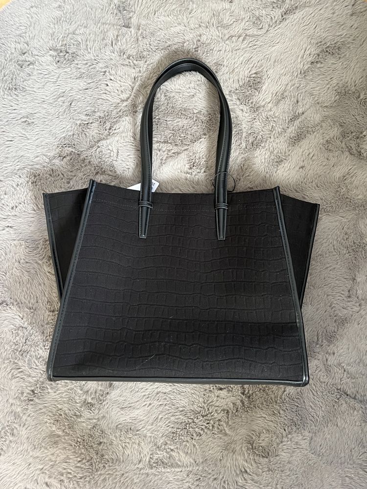 Нова сумка Zara. Розміри 30*33 см