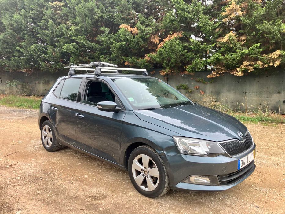 Škoda Fabia 1.0 TSI 2017 – 94,000 km – Barras e portabici