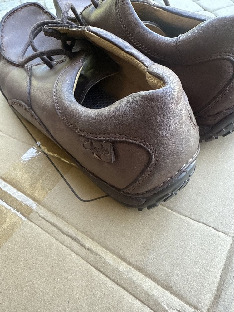 Buty Clarks 43 jak nowe
