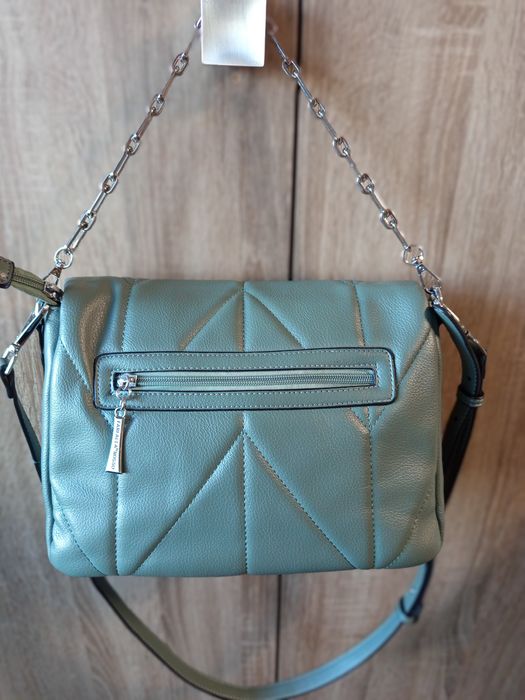 Жіноча сумочка митного  кольору кольору