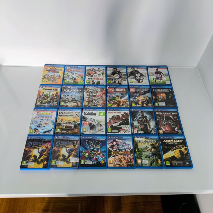 34 Jogos PS Vita + Acessórios