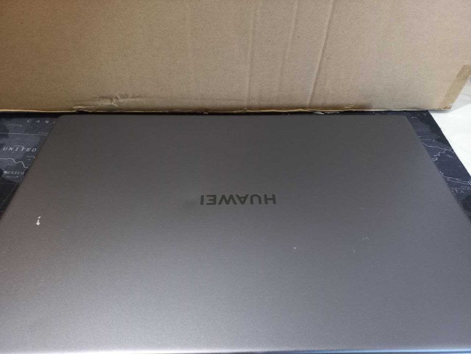 Huawei Matebook D15 15.6 i5 1135G7 8GB 256GB + Teclado + Rato
