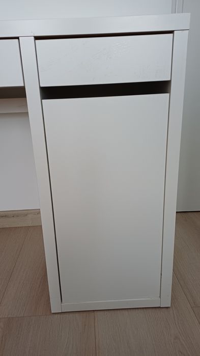Biurko IKEA Micke 105 x 55 cm białe