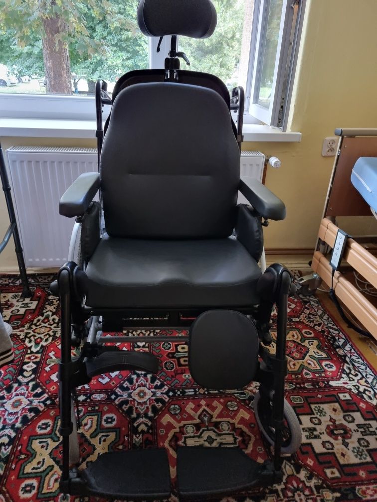 Wózek inwalidzki specjalny Breezy Relax
