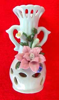 Piękny ażurowy wazon , porcelana / kwiaty / z Niemiec