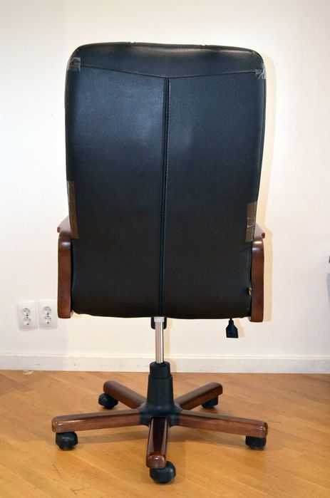 Крісло офісне / комп'ютерне  Атлантіс Екстра