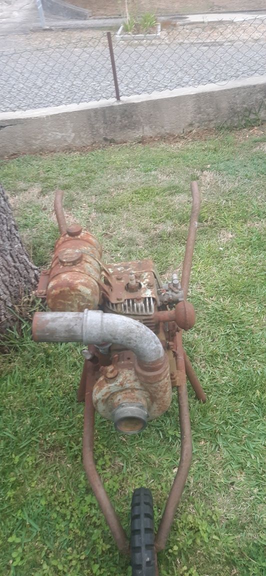 Motor rega antigo
