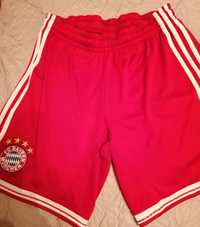 spodenki męskie adidas FC Bayern Monachium czerwone rozm M/34