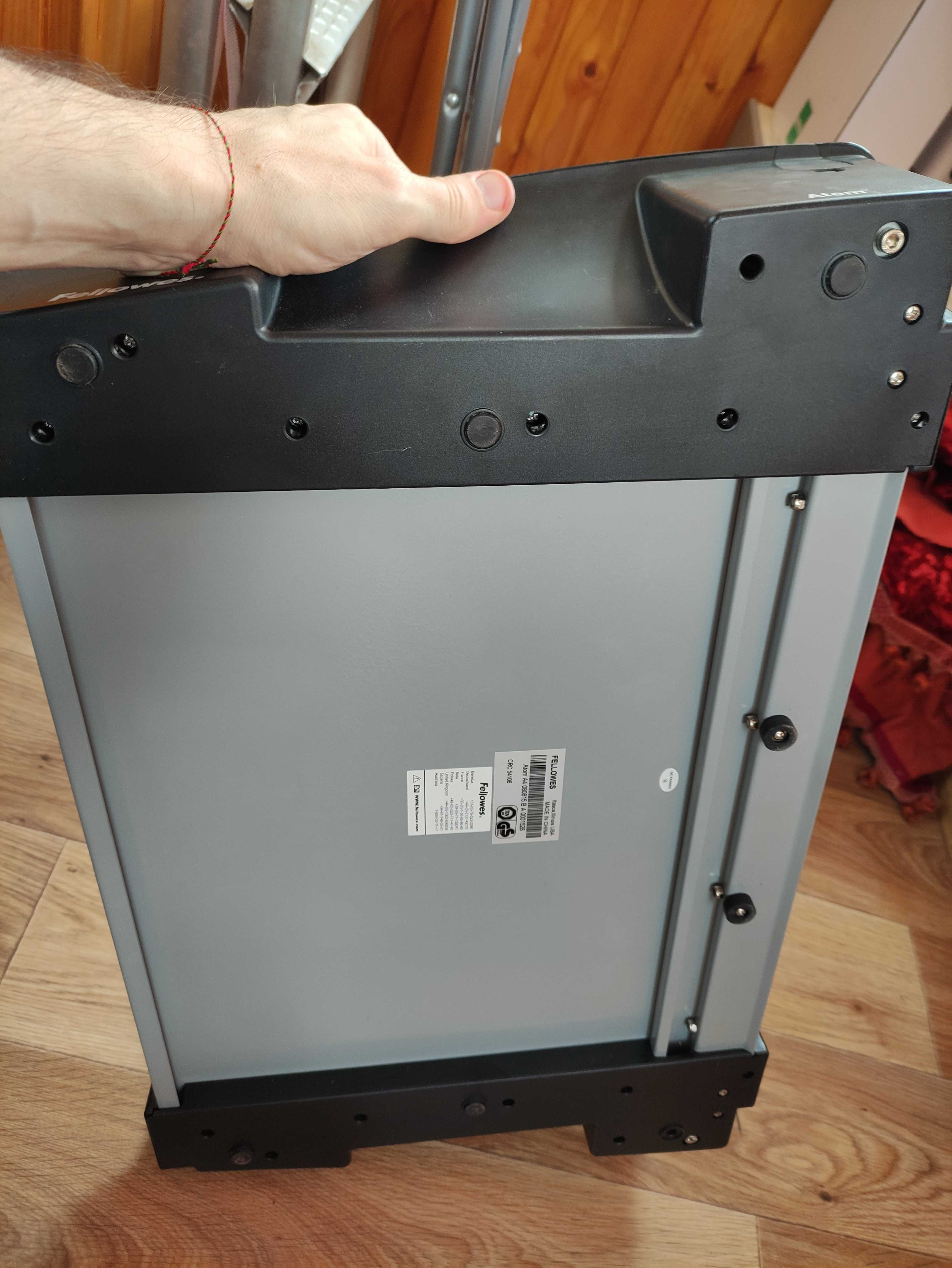 Різак дисковий Fellowes Atom A4