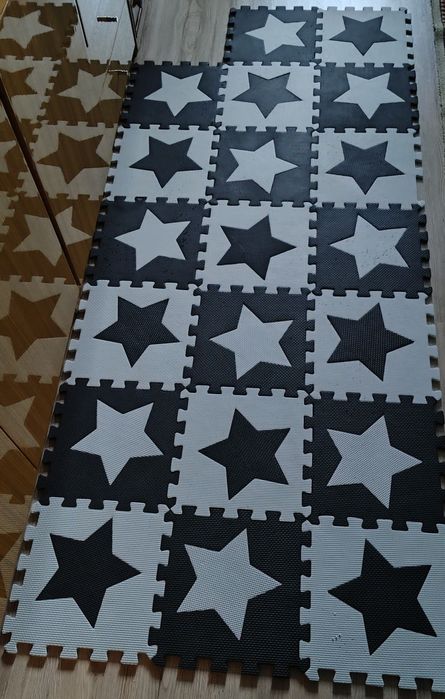 Mata piankowa, gwiazdki czarne i białe, 20 elementów