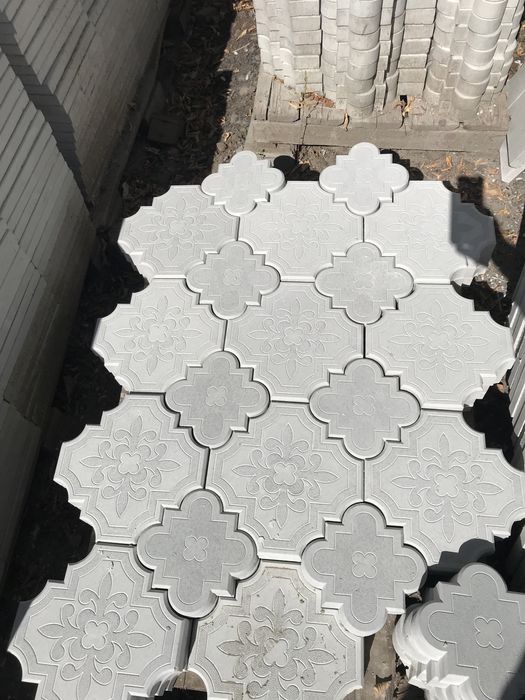 Плитка тротуарная 30*30,40*40,бордюр,желоб.