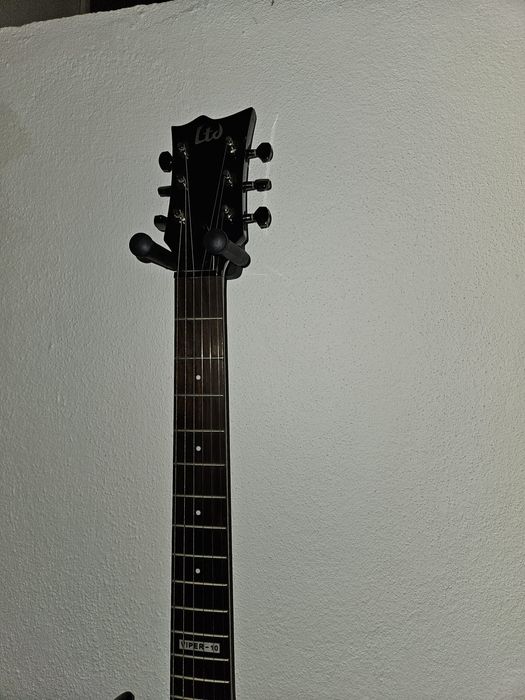 Guitarra LTD Viper-10
