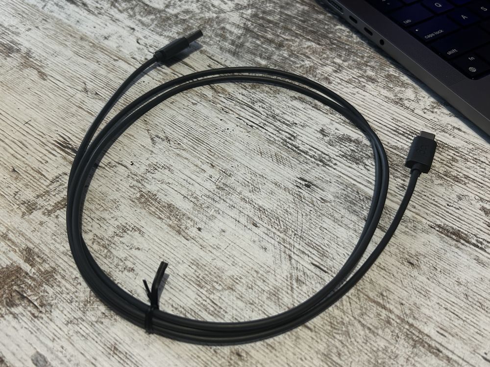 Оригінальний кабель Logitech / перехідник USB-C > USB-A