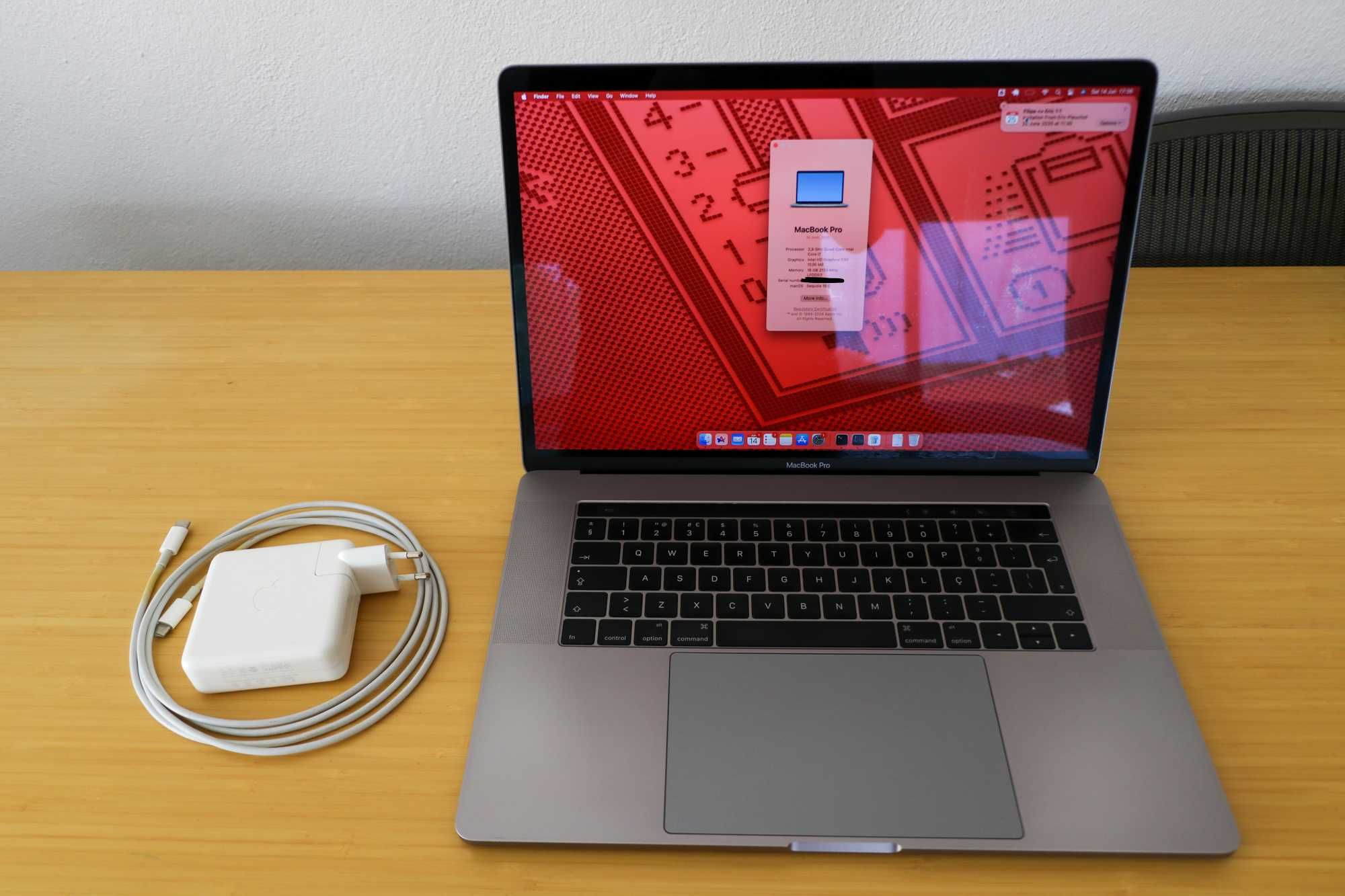 MacbookPro 15 Touchbar (i7 2.9GHz - 16GB - 512GB SSD - Gráfica 4GB)