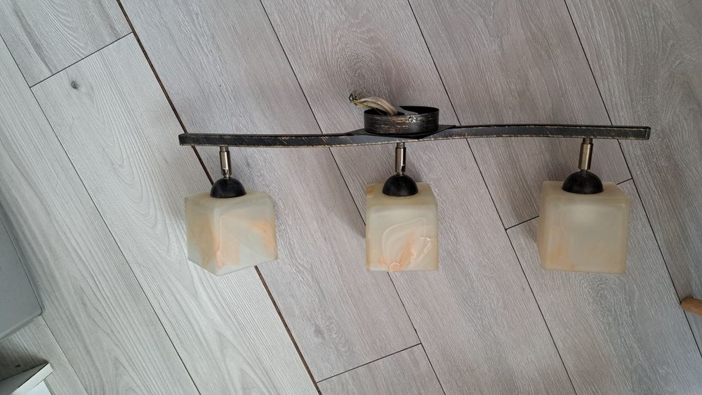 Lampa  z kloszami