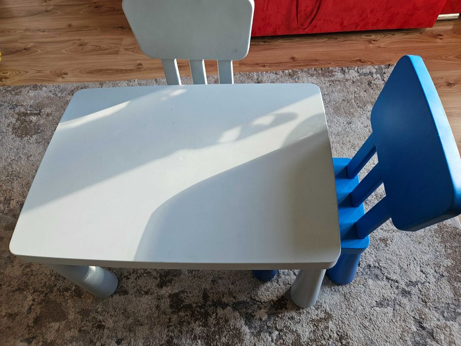 IKEA Mammut Stolik i 2 krzesełka dla dzieci