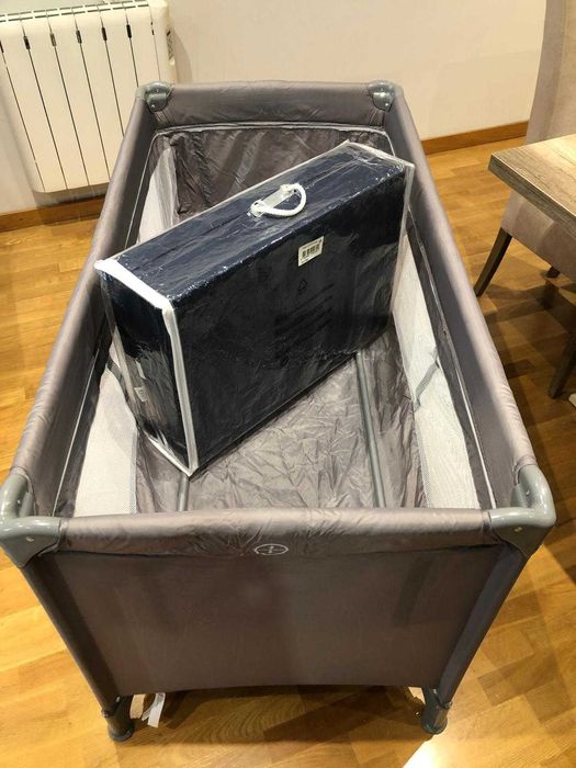 cama de viagem/parque para bébé