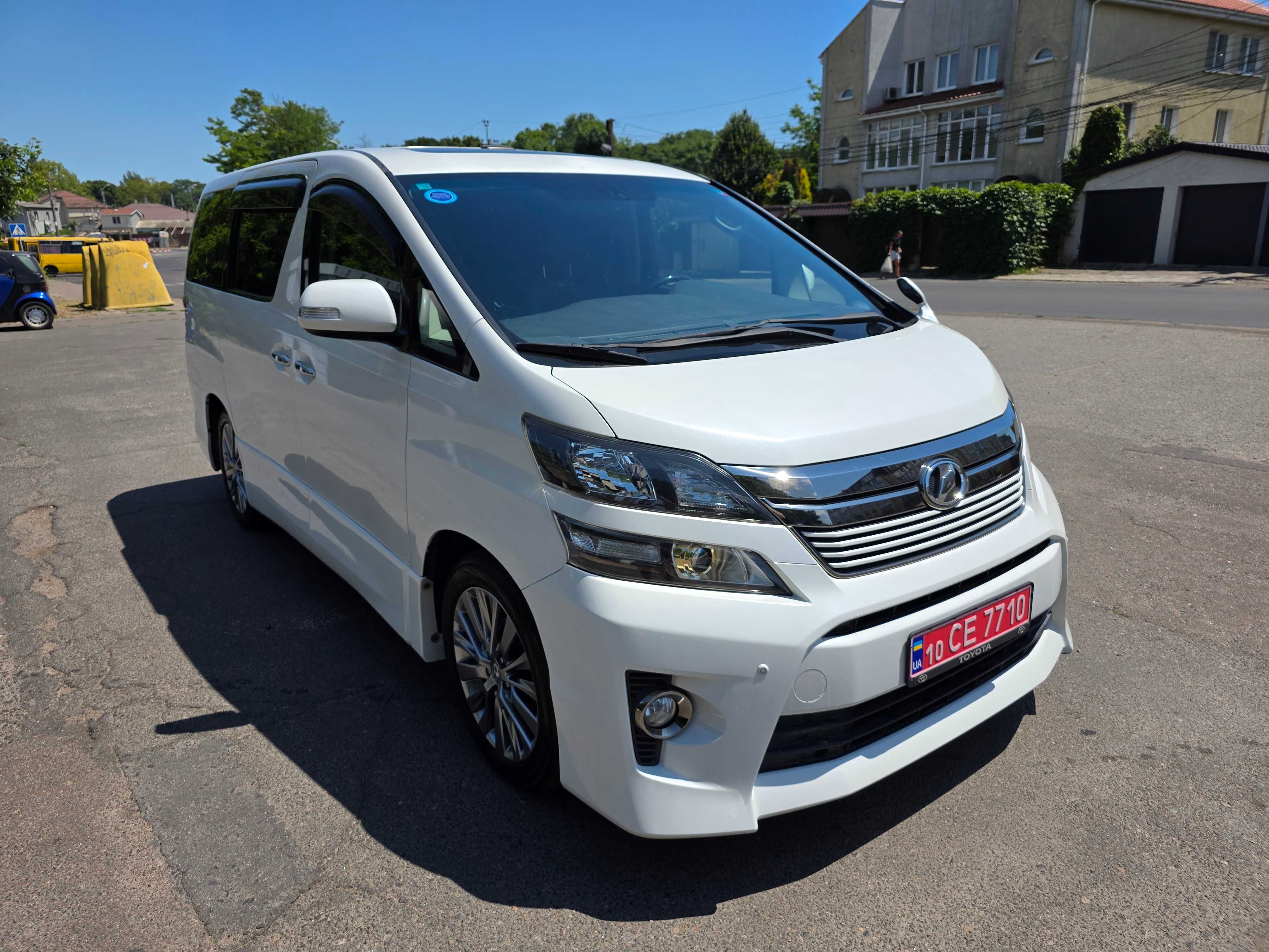 Toyota vellfire '12 Golden Eyes  панорама