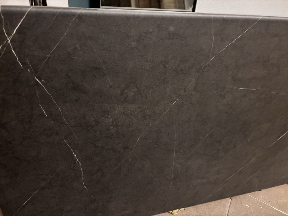 Blat gr 28mm Juan dl ok 300cm gl 60cm