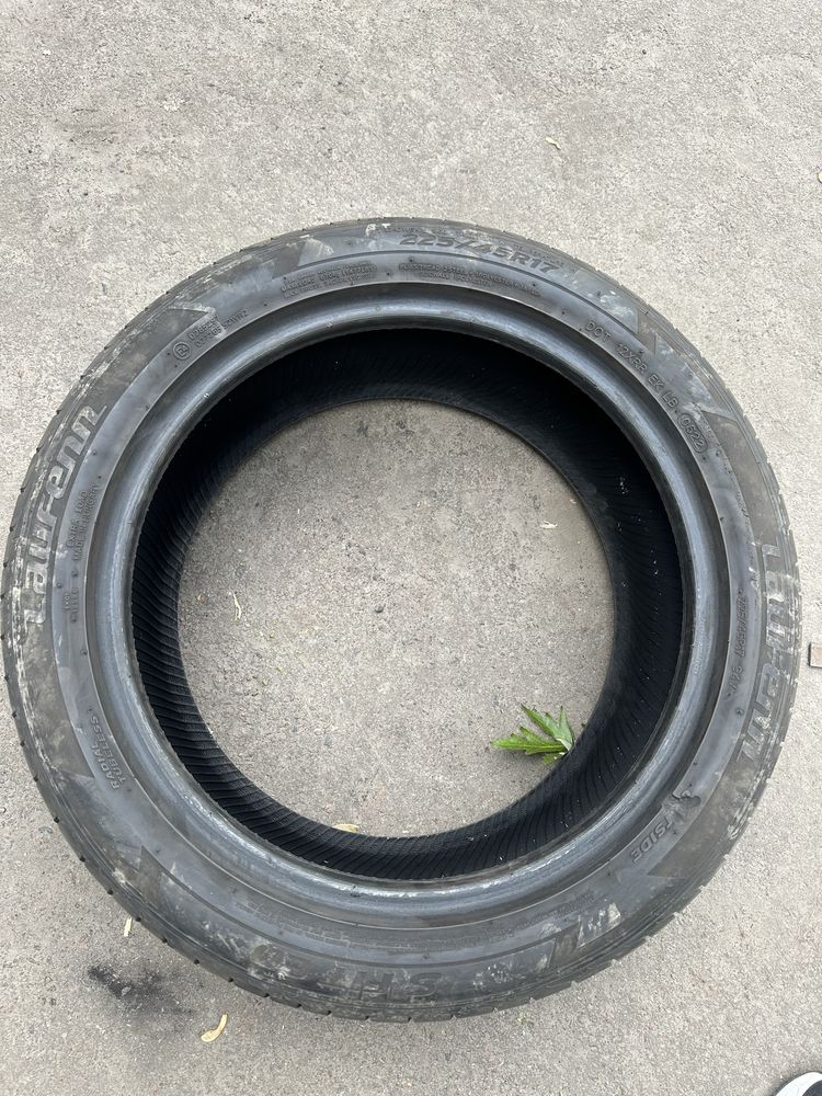 Продам нові колеса Laufenn 225/45R17