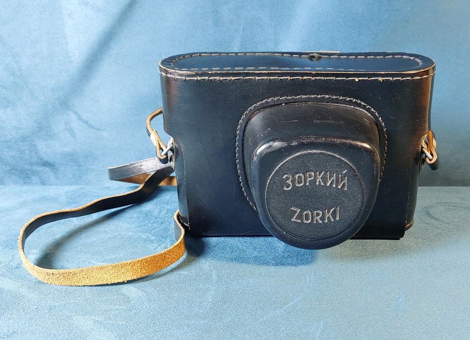 Пленочный фотоаппарат ZORKI 4,с обьективом  JUPITER-8,2/50.СССР,1970е.