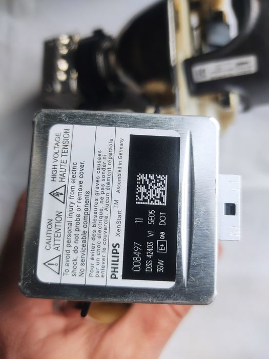Лінза ксенон Bixenon 89034437 Лампочка philips D3s 35w 9285304244s
