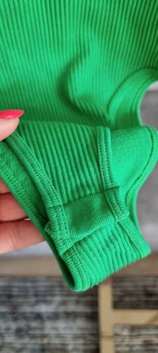 Body z prążkowanej dzianiny Reserved r.XS/S