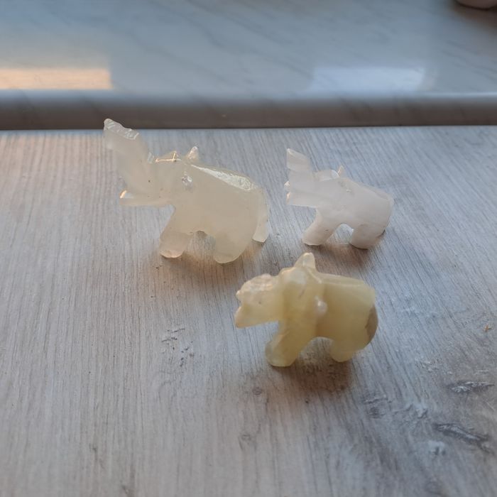 Figurki marmurowe słoń