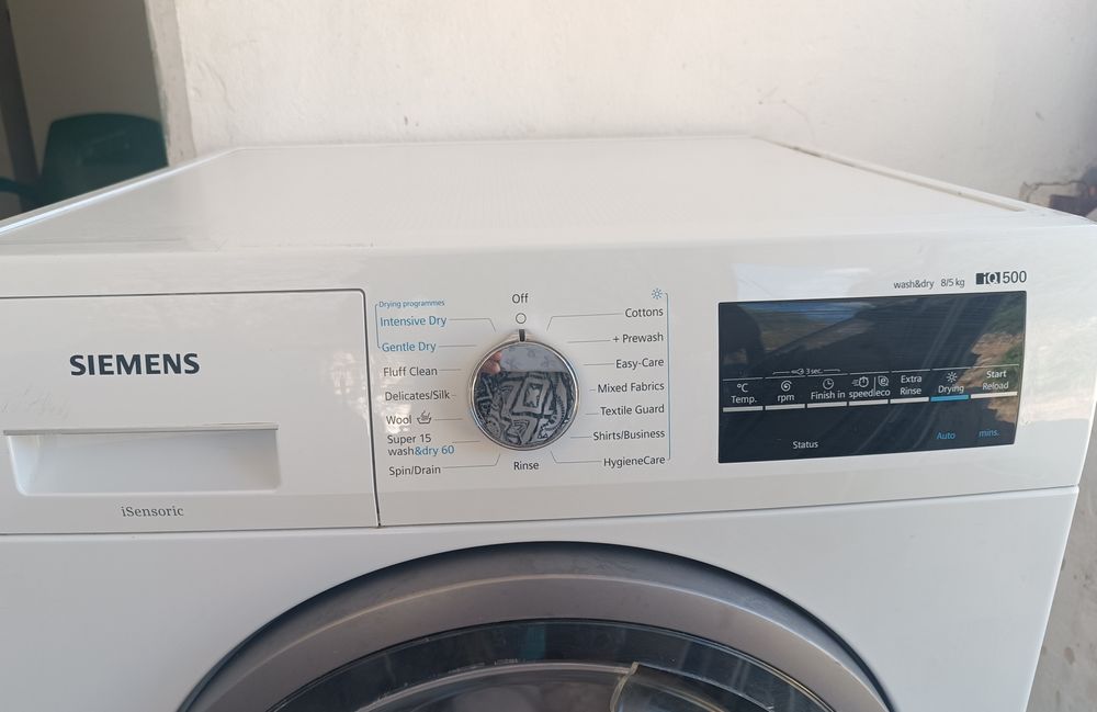 Máquina de lavar e secar
