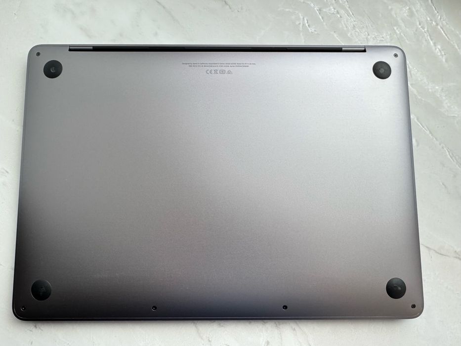 Macbook Pro 13 M1  16Gb/512Gb space gray | 46 циклів