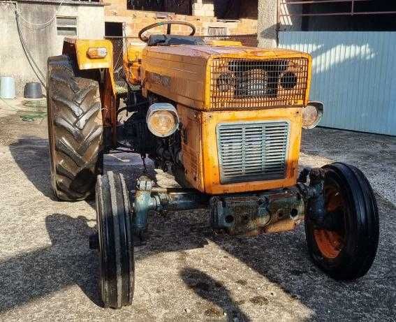 Trator Universal 600