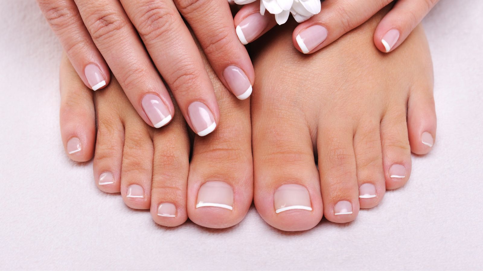 Cabeleireira e manicure a domicílio