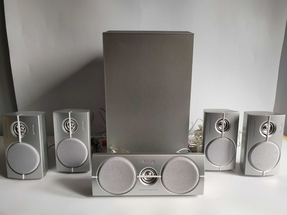 Zestaw kolumn kina domowego PHILIPS z subwooferem