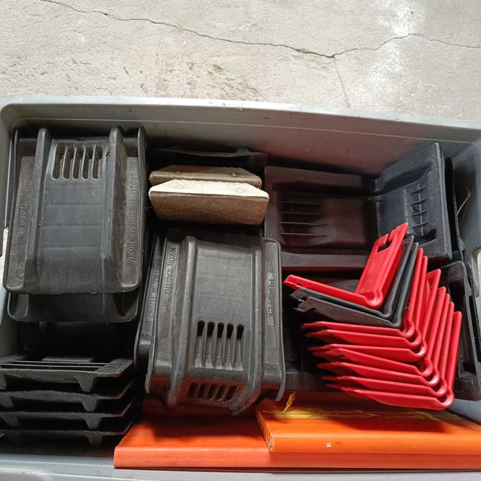 Narożniki pod pas do ochrony ładunków