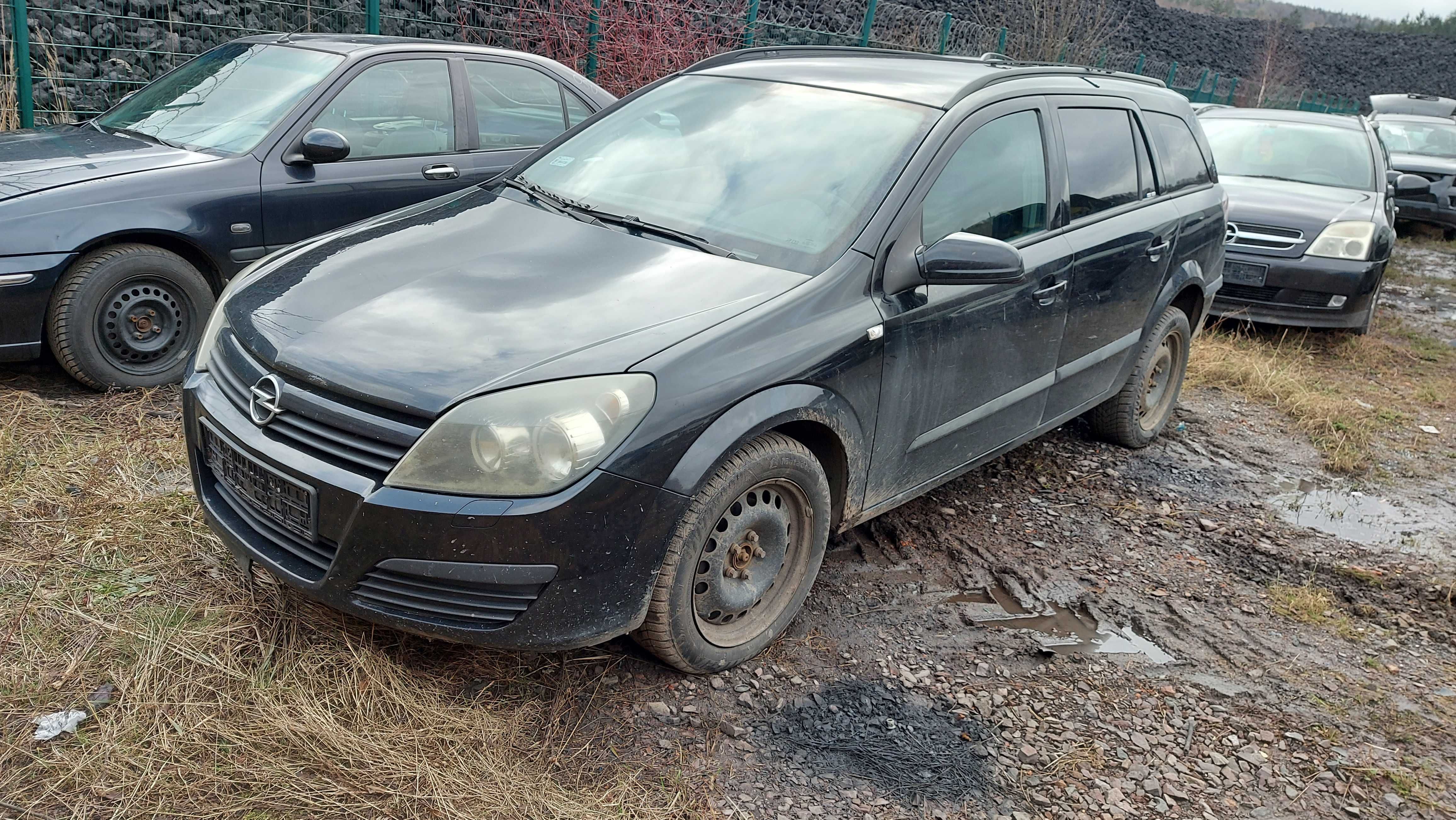 Opel Astra H Z20R drzwi tylne prawe czarne kombi FV części