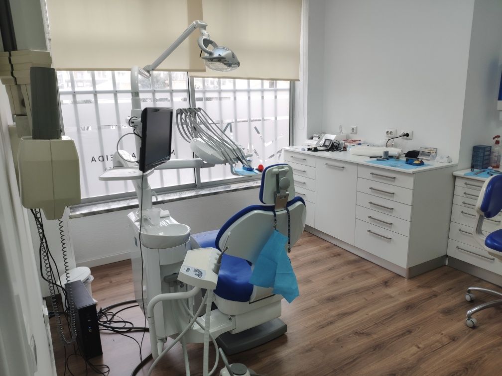 Consultório Dentário em Policlínica