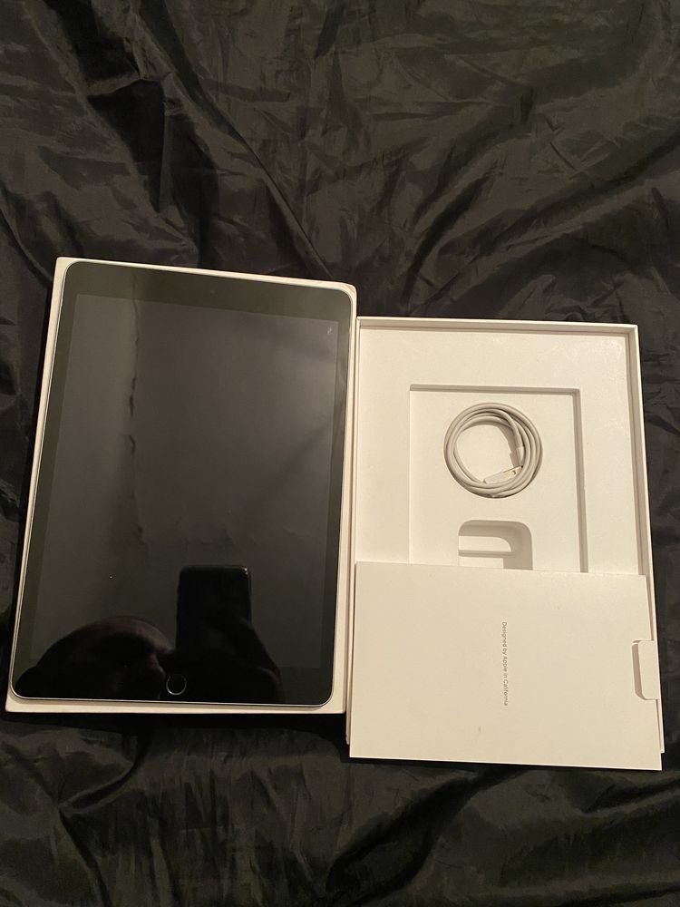 Продам Ipad A2602 2021р