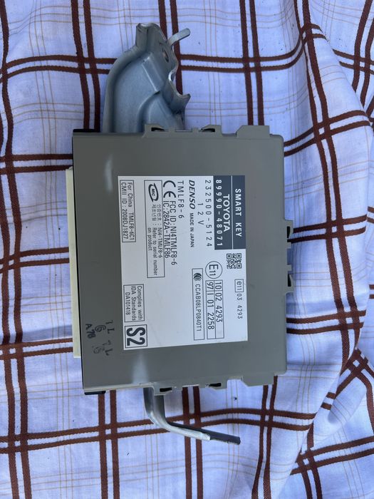 Modul sterownik smart key lexus rx450h