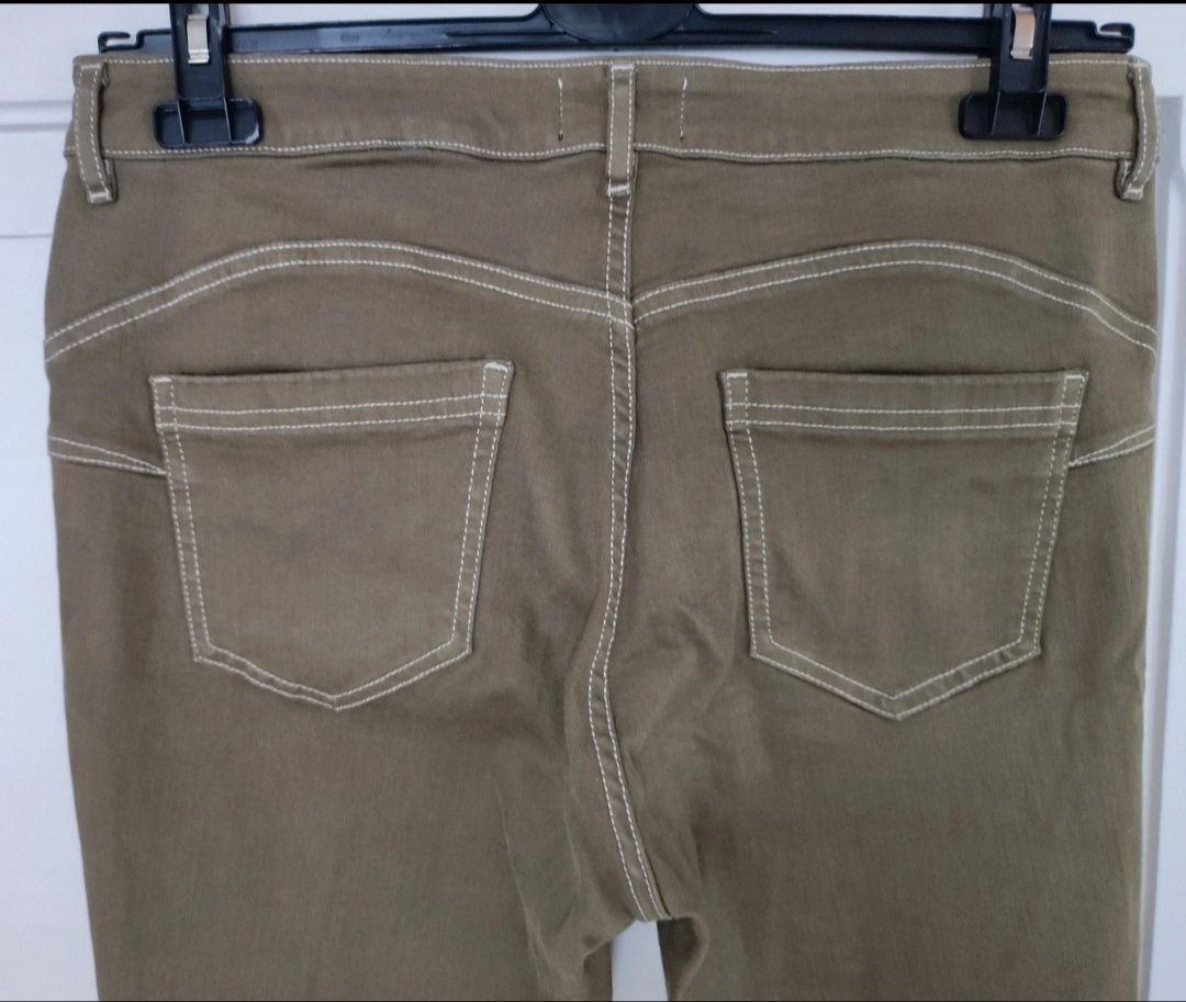 Spodnie jeansy rurki khaki oliwkowe F&F nowe r.42 (14)