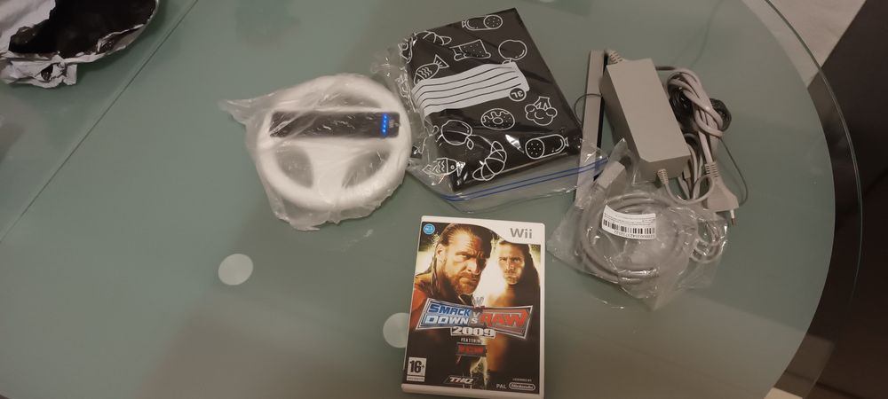 Wii preta com comando e volante